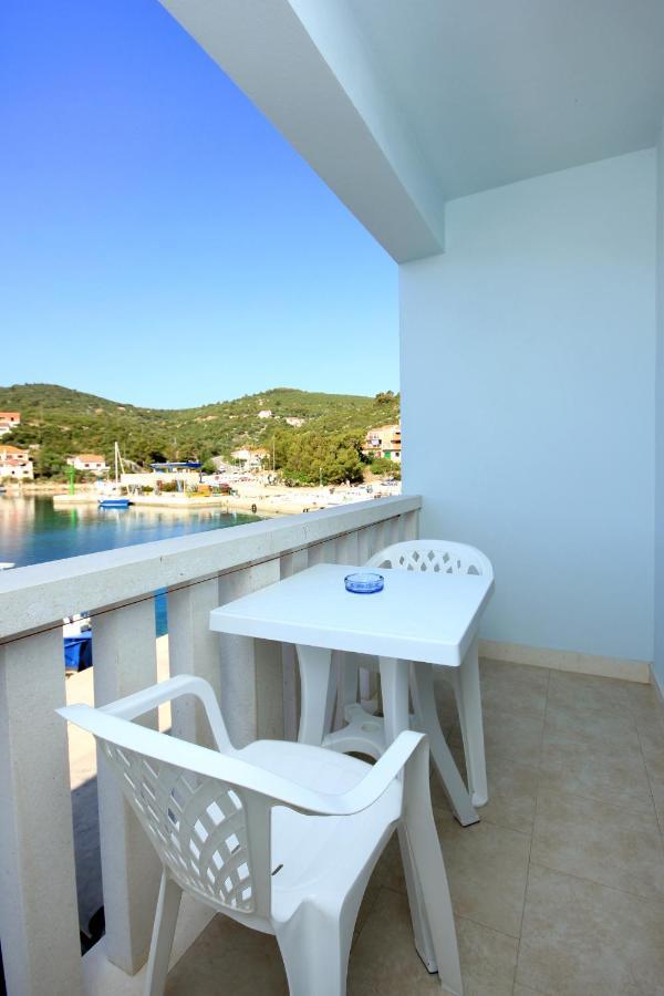 Apartments And Rooms By The Sea Zaglav, Dugi Otok - 8144 Sali Eksteriør billede